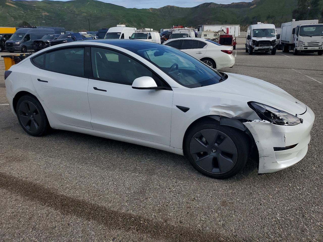 2022 TESLA MODEL 3 photo 4
