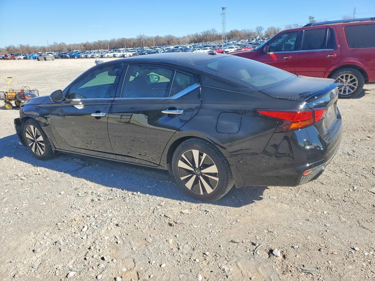 2019 NISSAN ALTIMA photo 2