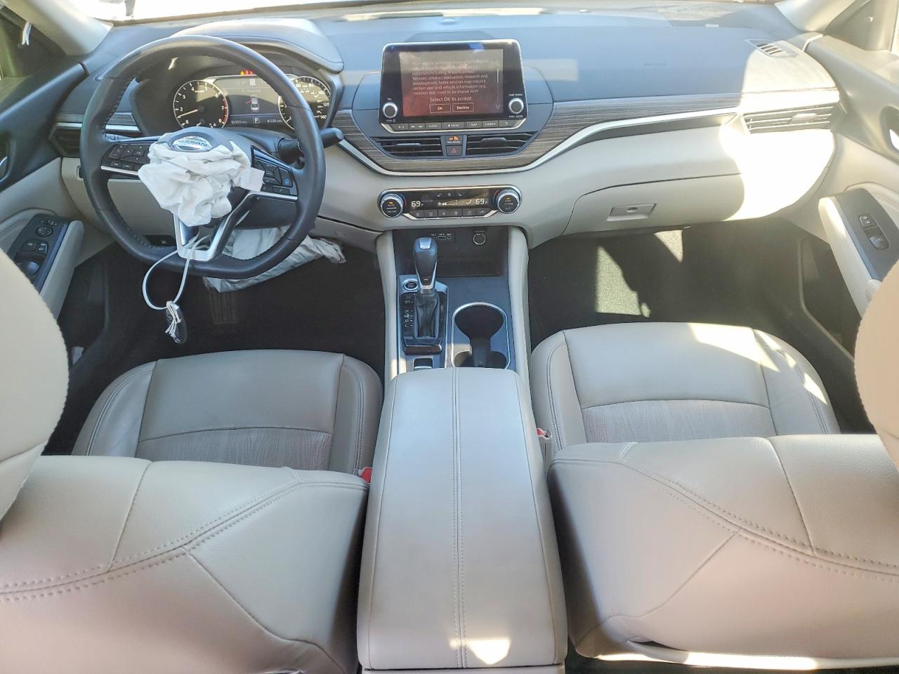2019 NISSAN ALTIMA photo 8