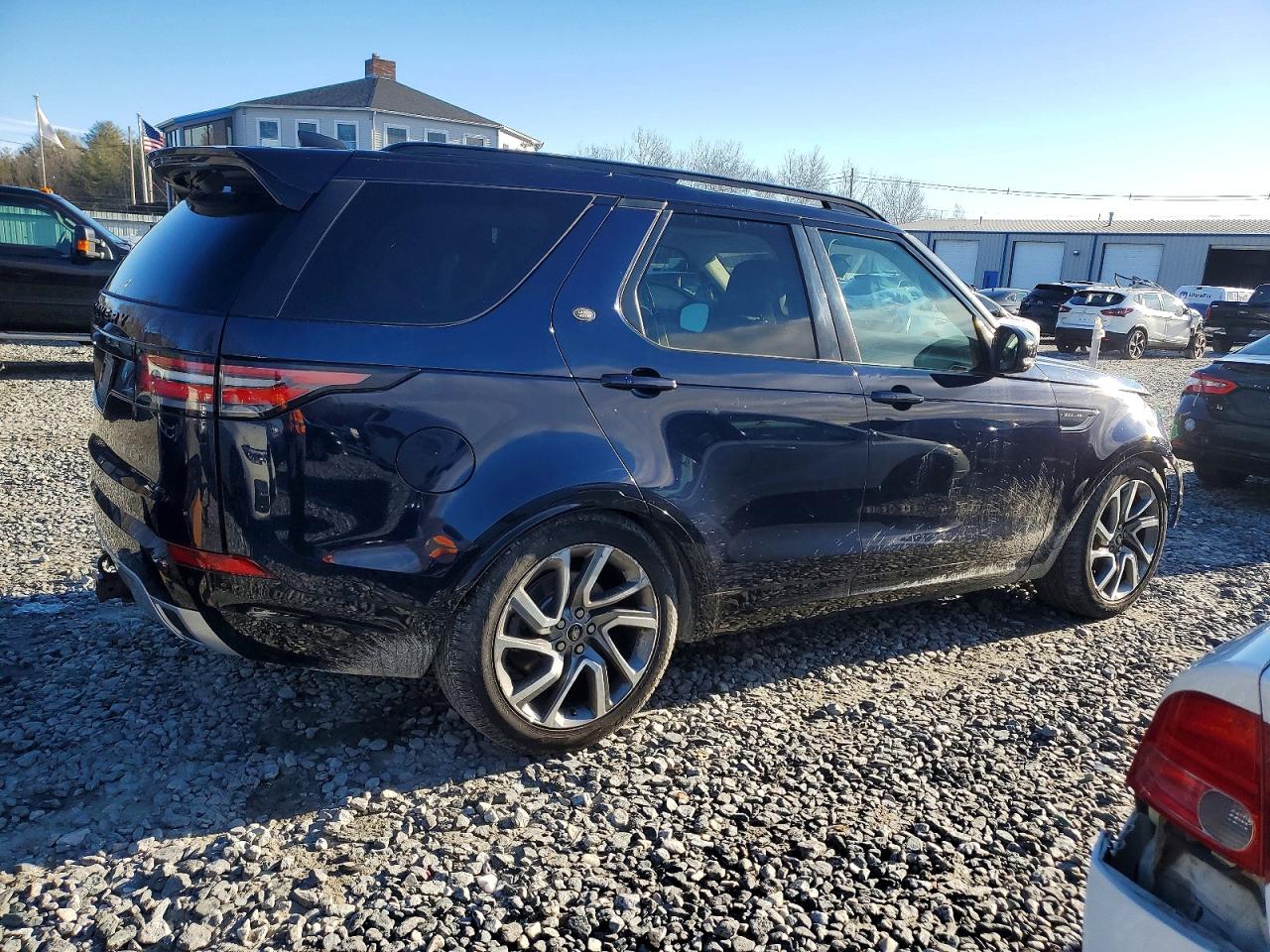2020 LAND ROVER DISCOVERY LANDMARK photo 3