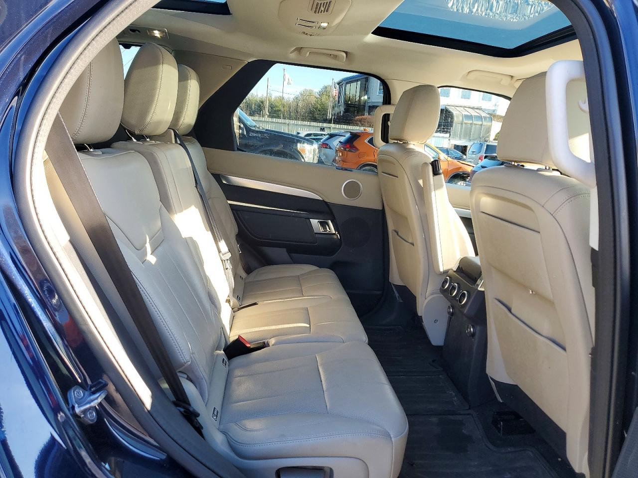 2020 LAND ROVER DISCOVERY LANDMARK photo 11