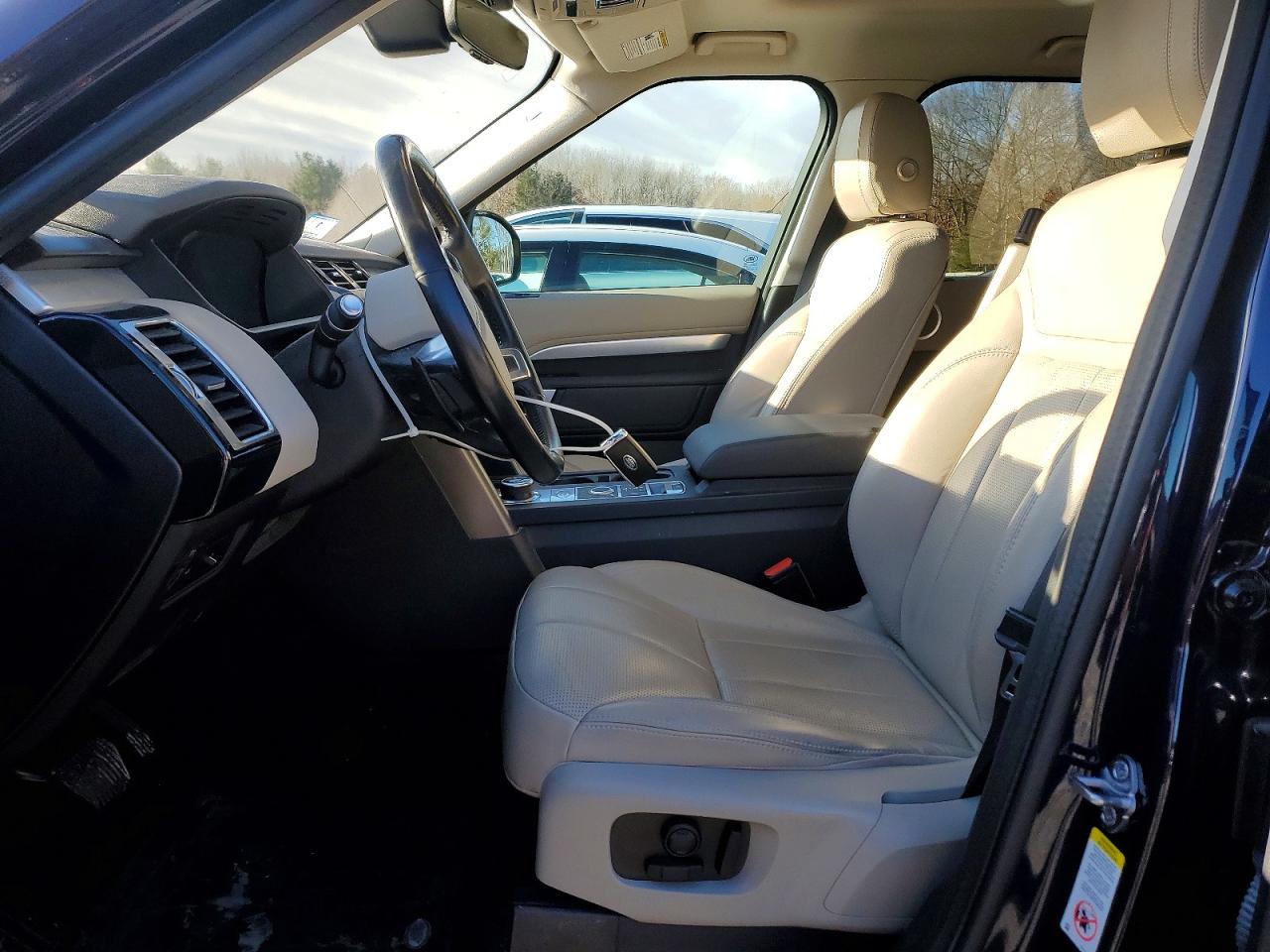 2020 LAND ROVER DISCOVERY LANDMARK photo 7