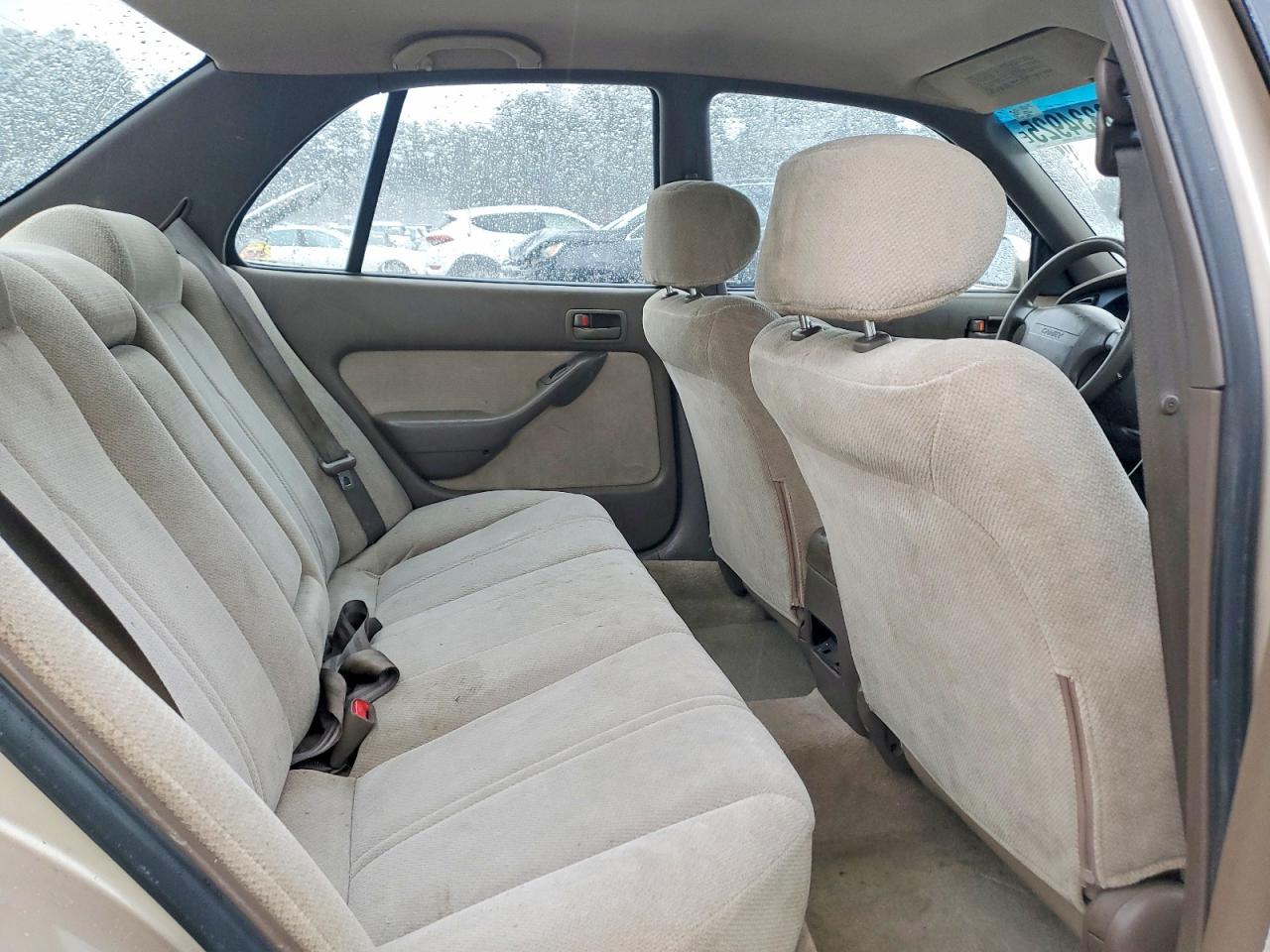 1996 TOYOTA CAMRY DX photo 10
