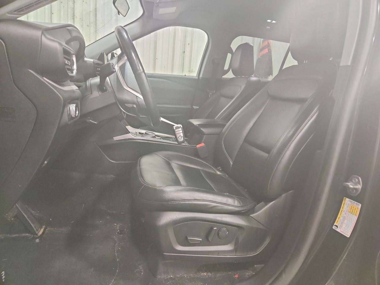 2020 FORD EXPLORER XLT photo 7