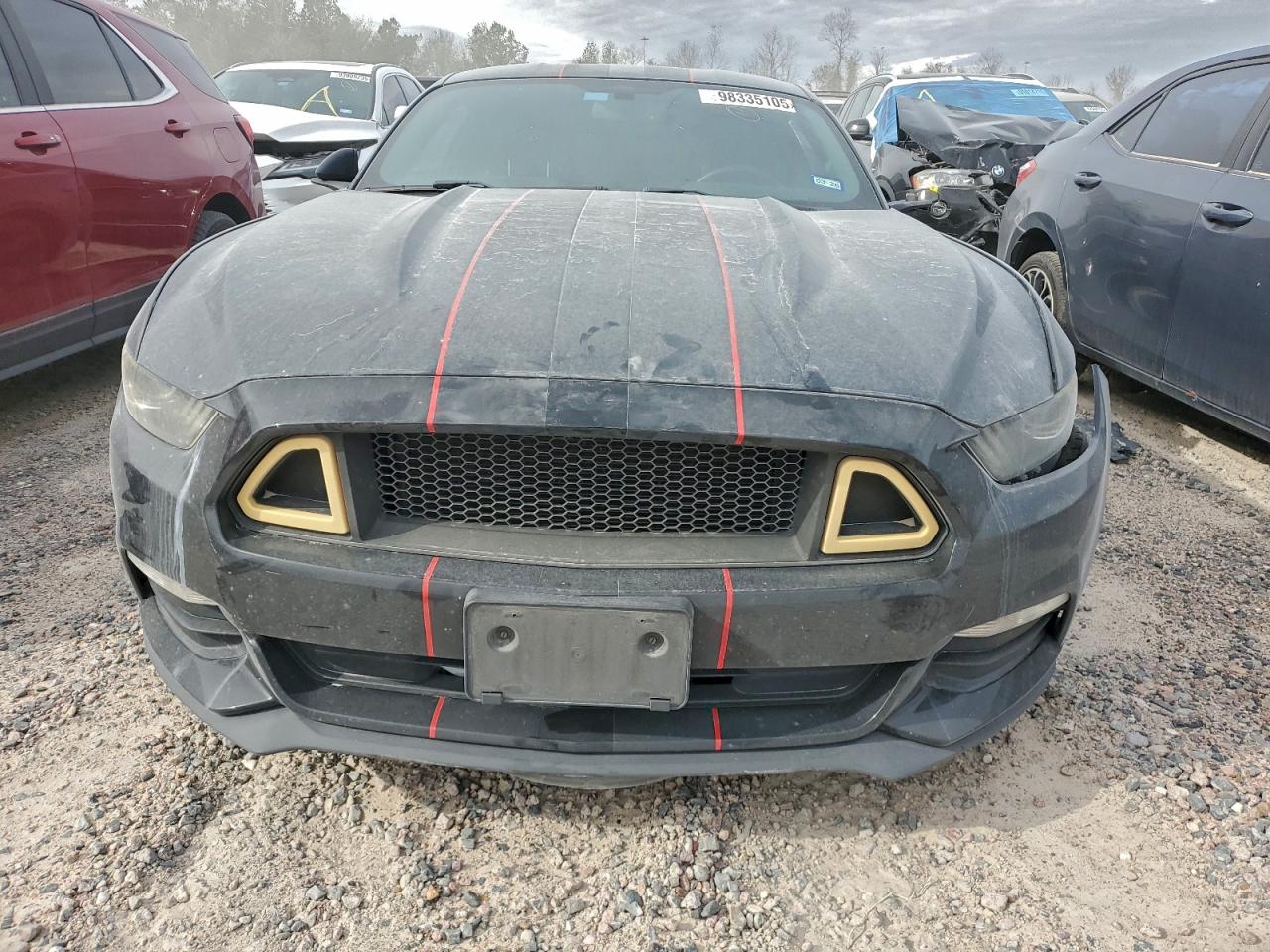 2017 FORD MUSTANG photo 5