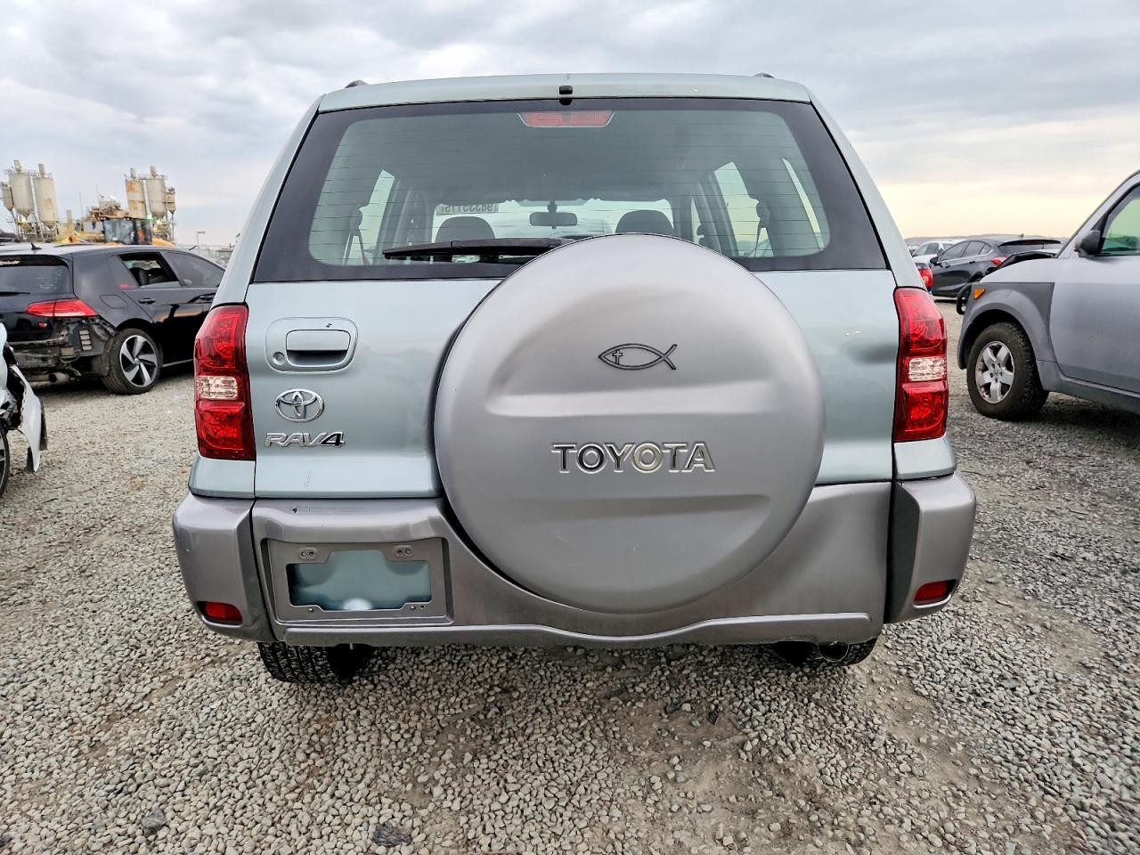 2005 TOYOTA RAV4 photo 6