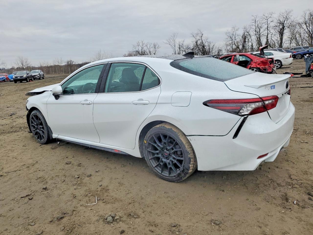 2021 TOYOTA CAMRY XSE photo 2