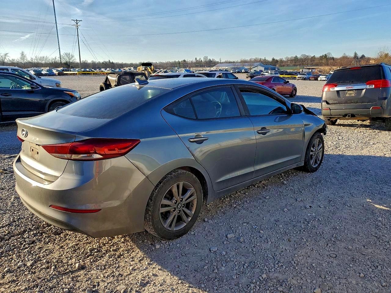 2018 HYUNDAI ELANTRA SEL photo 3