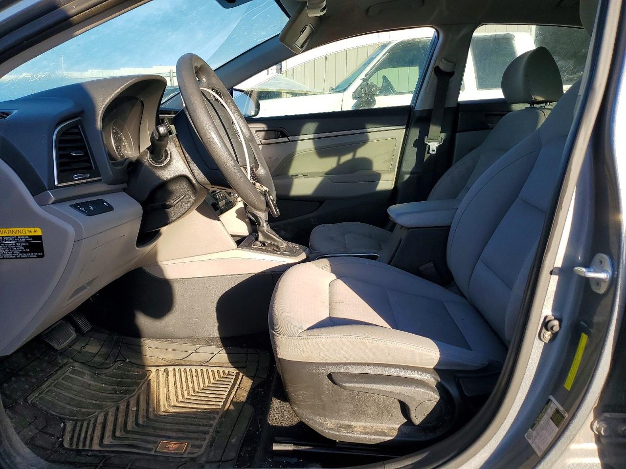 2018 HYUNDAI ELANTRA SEL photo 7