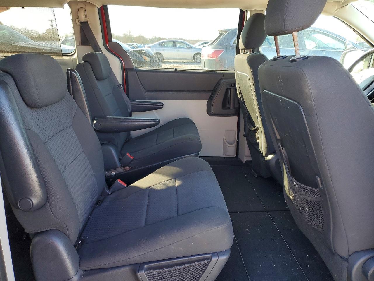 2010 DODGE GRAND CARAVAN SXT photo 11