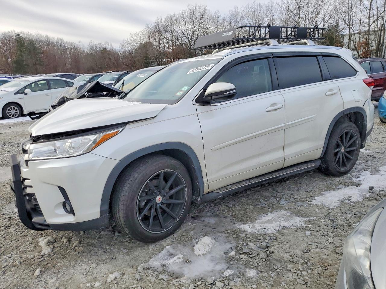 2018 TOYOTA HIGHLANDER