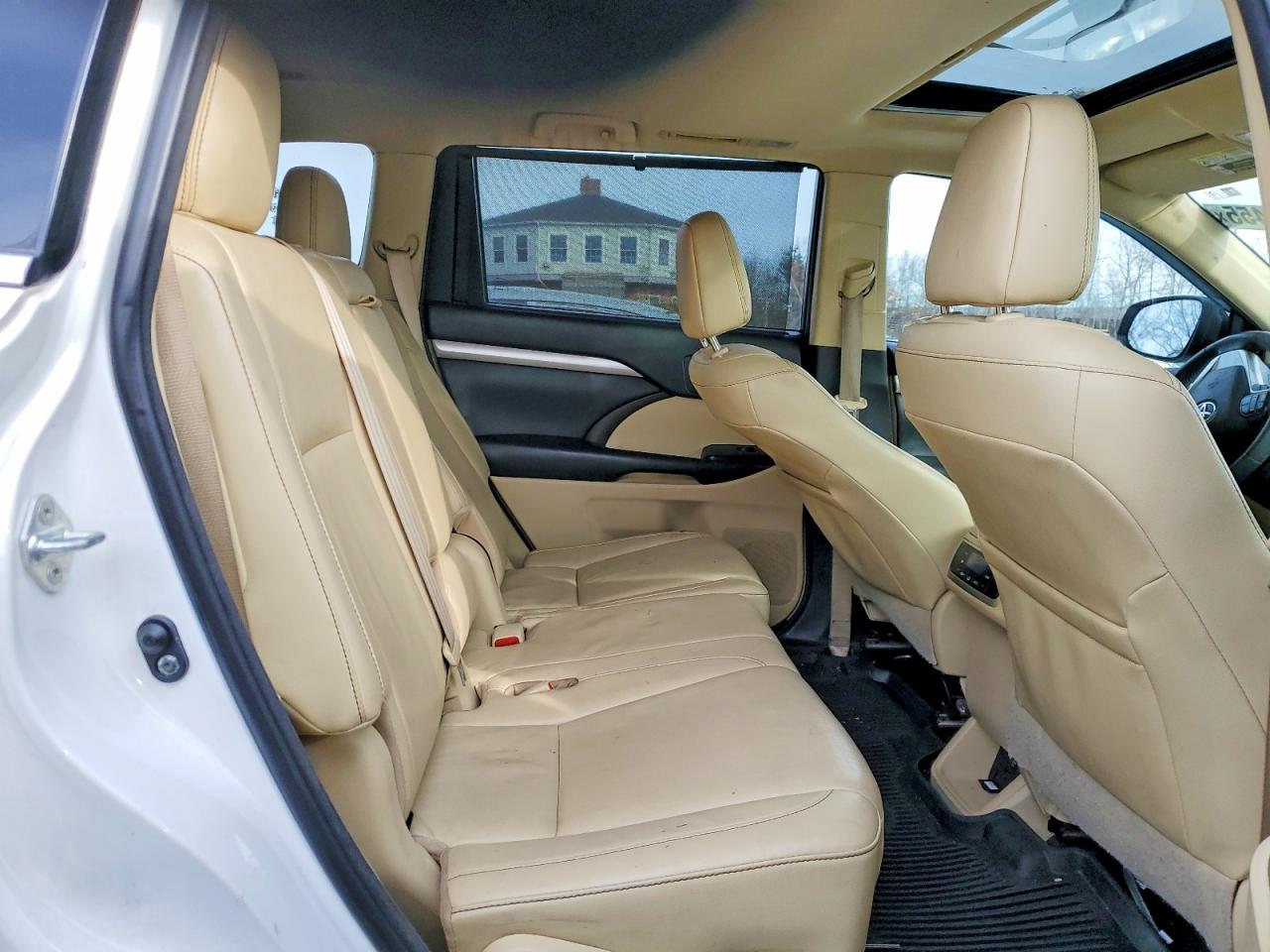 2018 TOYOTA HIGHLANDER SE photo 11