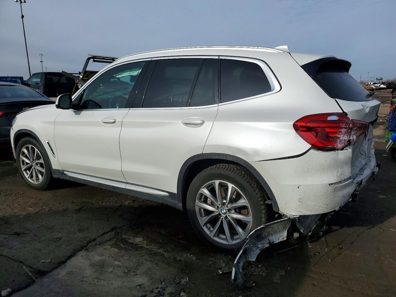 2019 BMW X3 XDRIVE30I photo 2