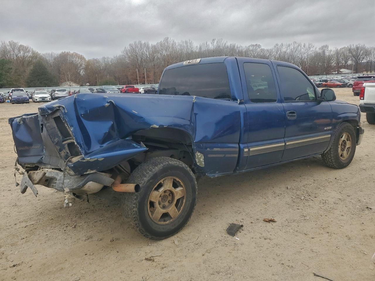 2000 CHEVROLET SILVERADO C1500 photo 3