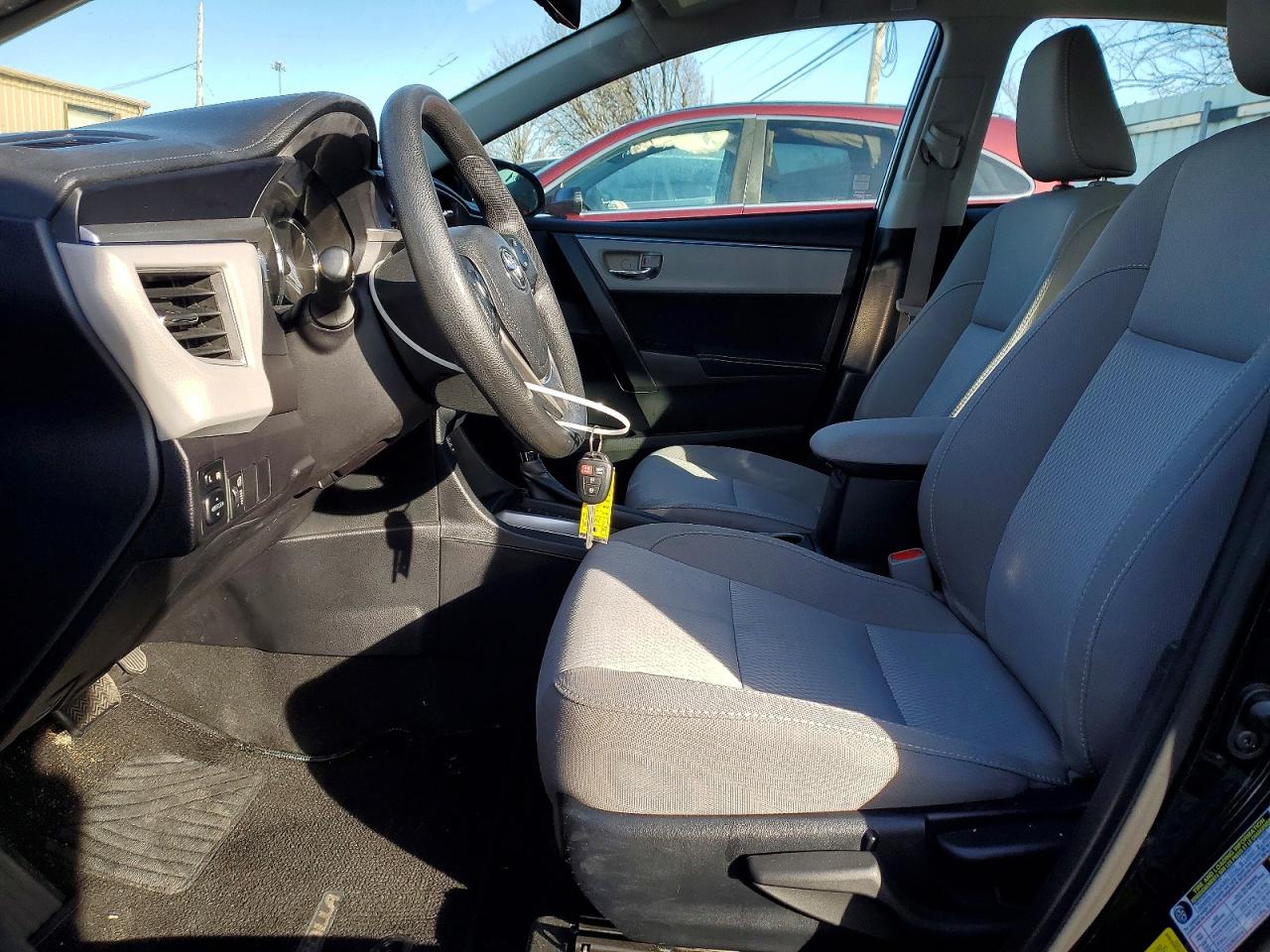 2015 TOYOTA COROLLA L photo 7