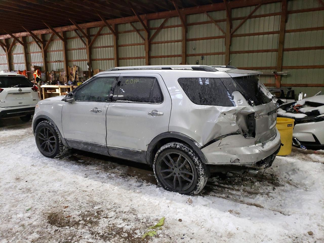 2014 FORD EXPLORER XLT photo 2