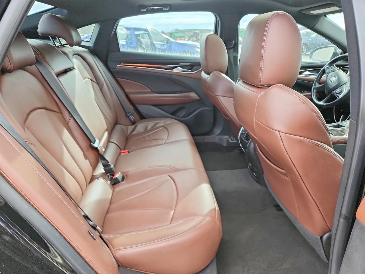 2018 BUICK LACROSSE AVENIR photo 10