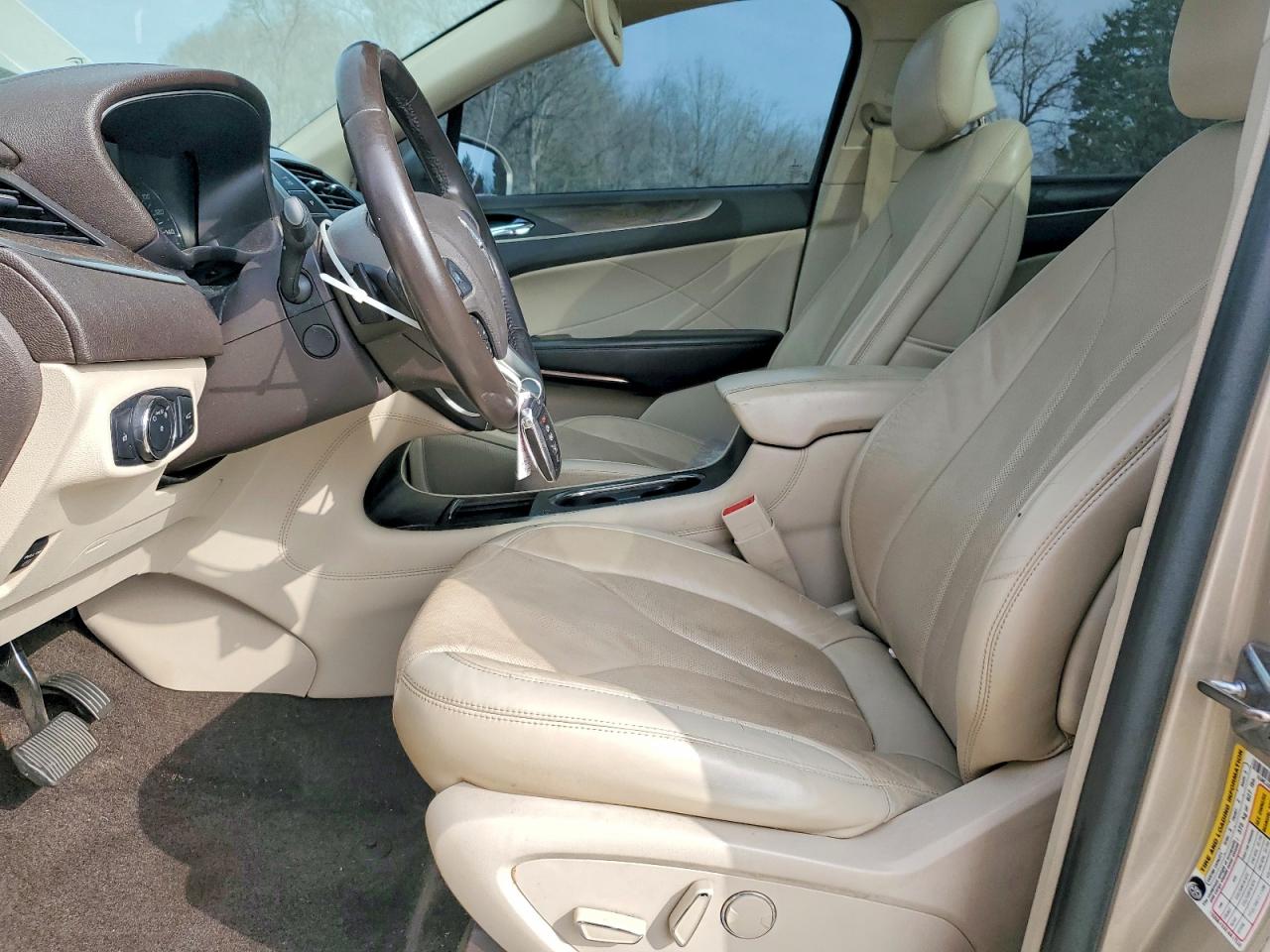 2017 LINCOLN MKC RESERVE photo 19