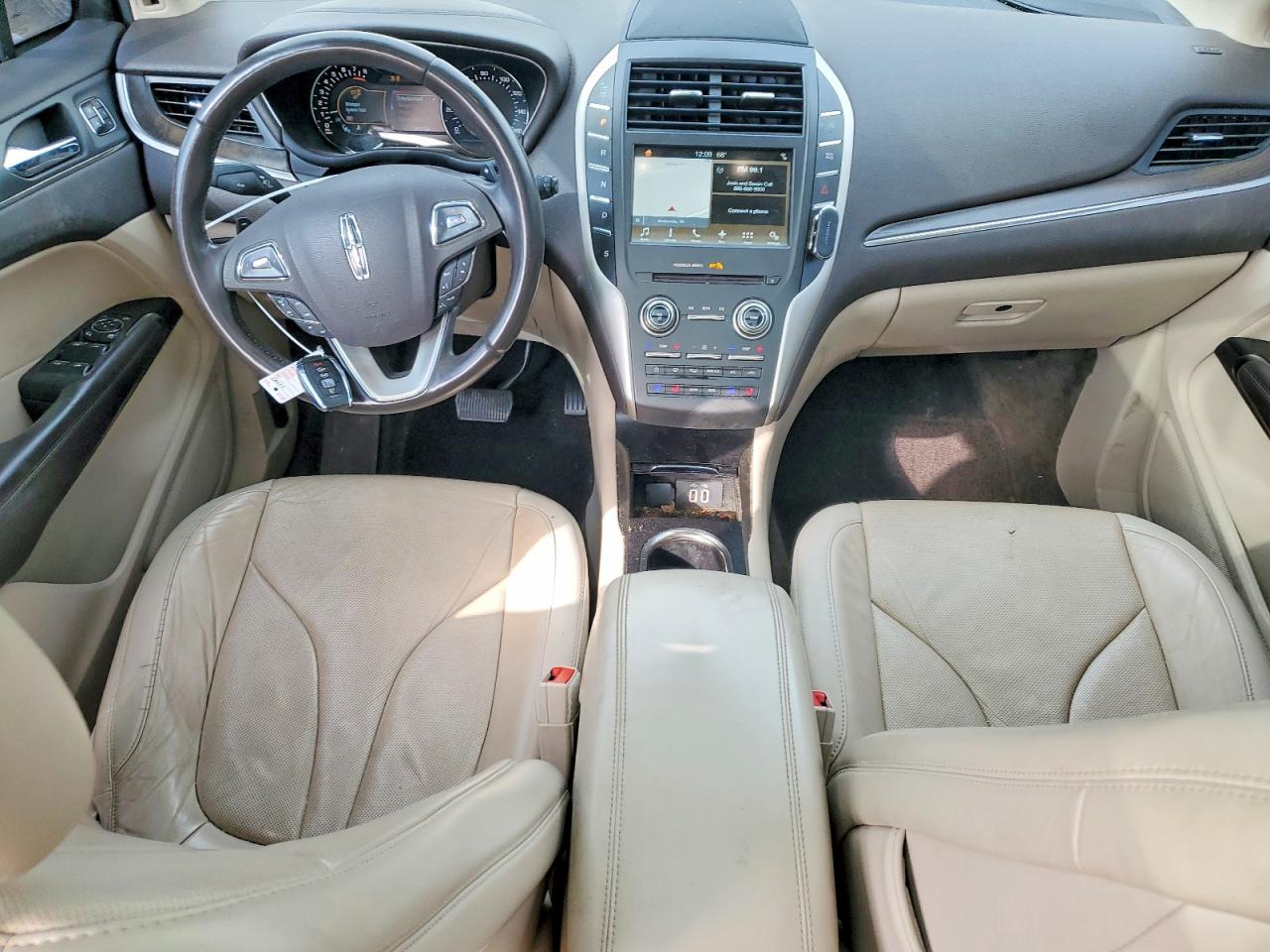 2017 LINCOLN MKC RESERVE photo 22