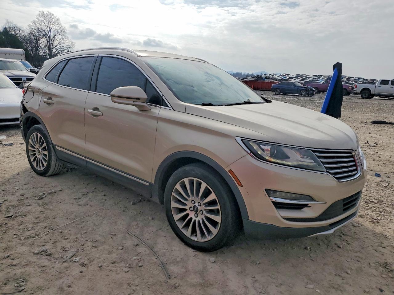 2017 LINCOLN MKC RESERVE photo 10