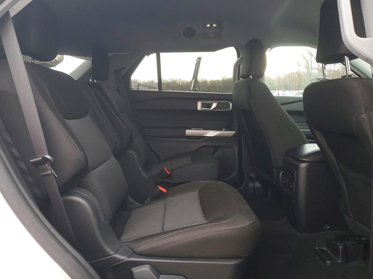 2024 FORD EXPLORER XLT photo 11