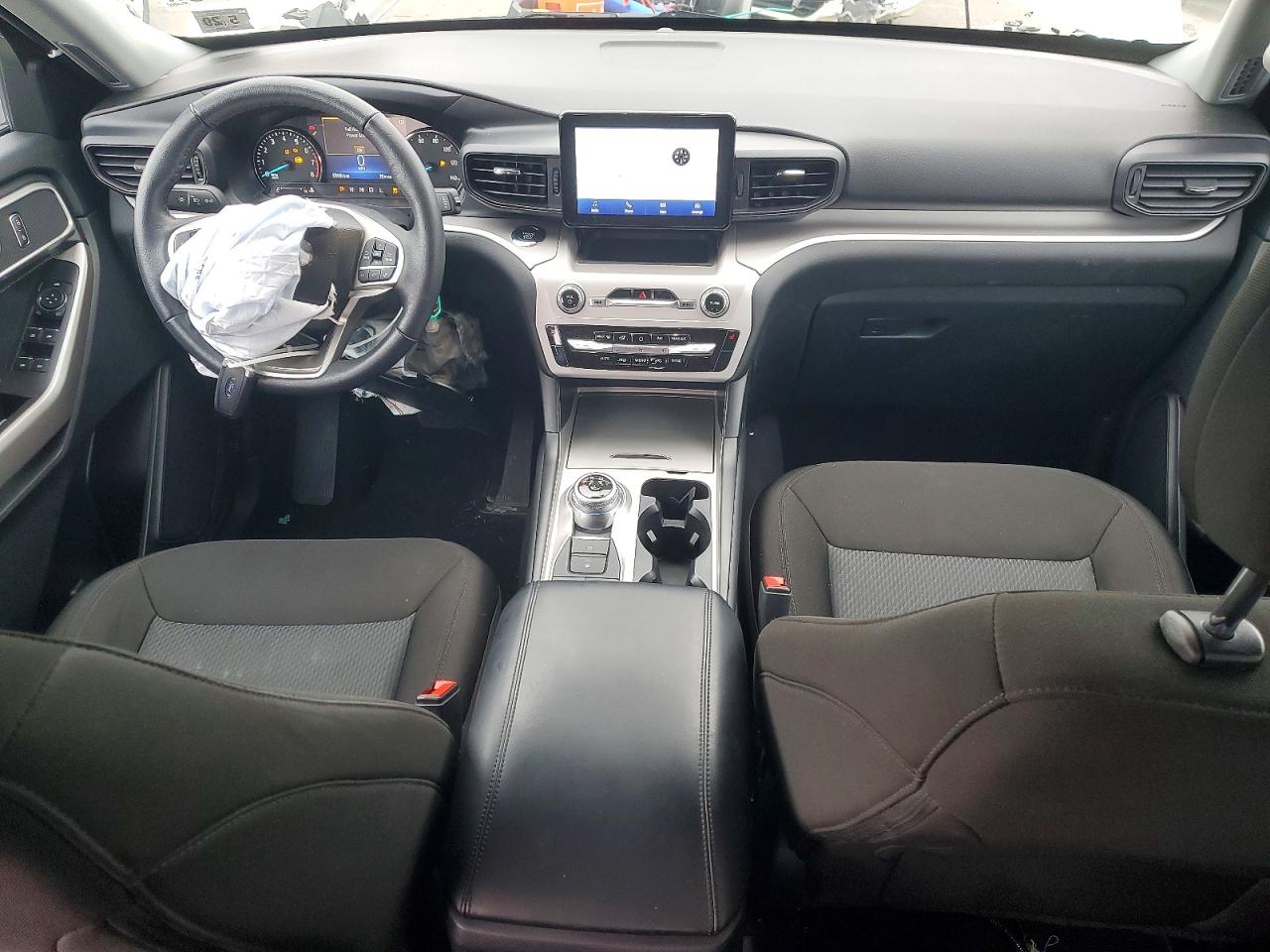 2024 FORD EXPLORER XLT photo 8