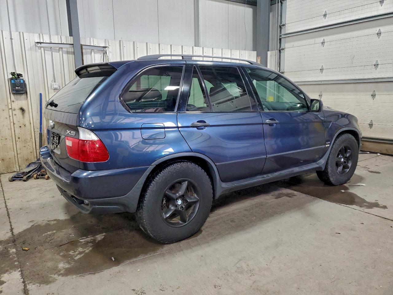 2005 BMW X5 4.4I photo 3
