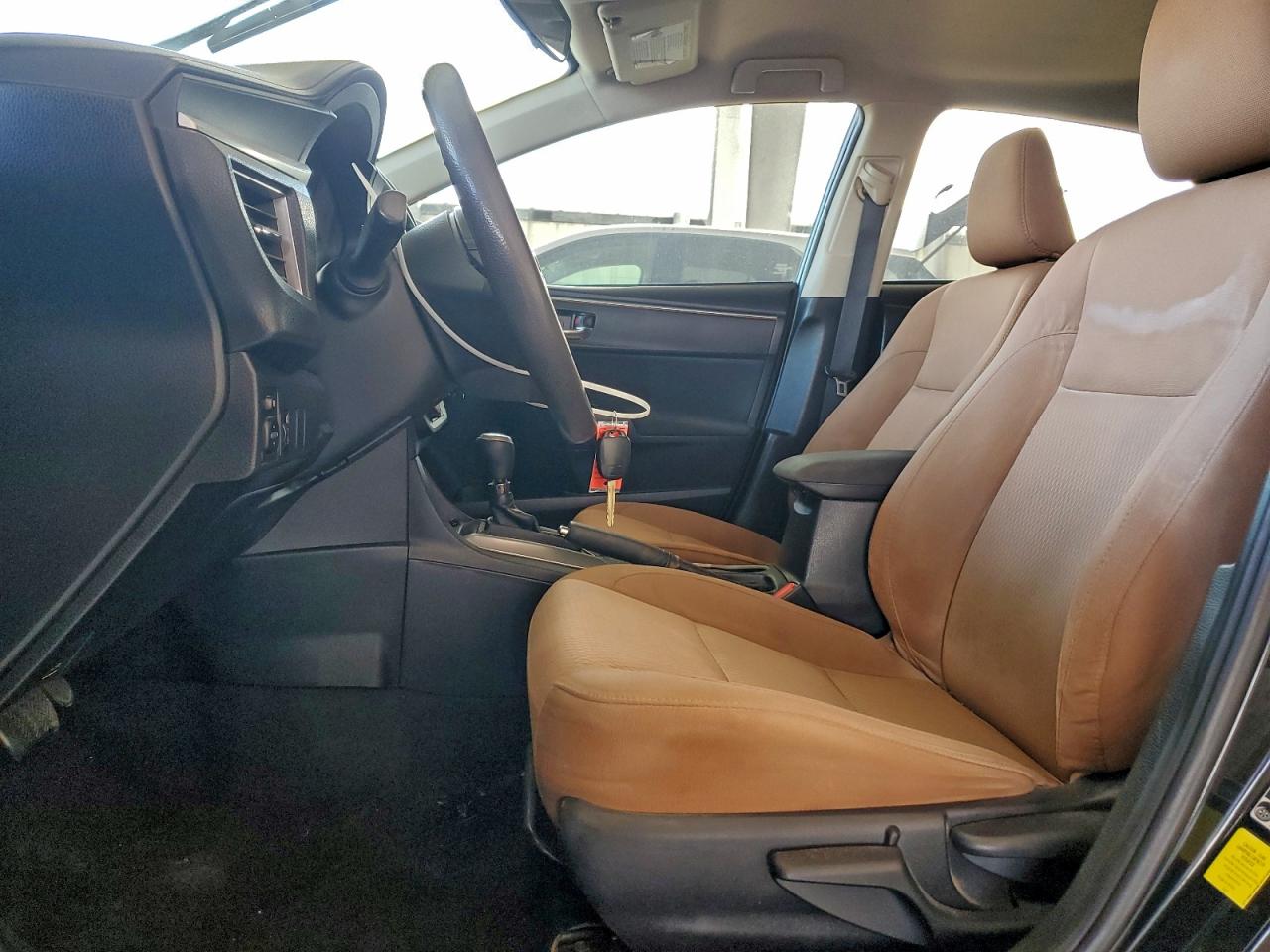 2016 TOYOTA COROLLA LE photo 7