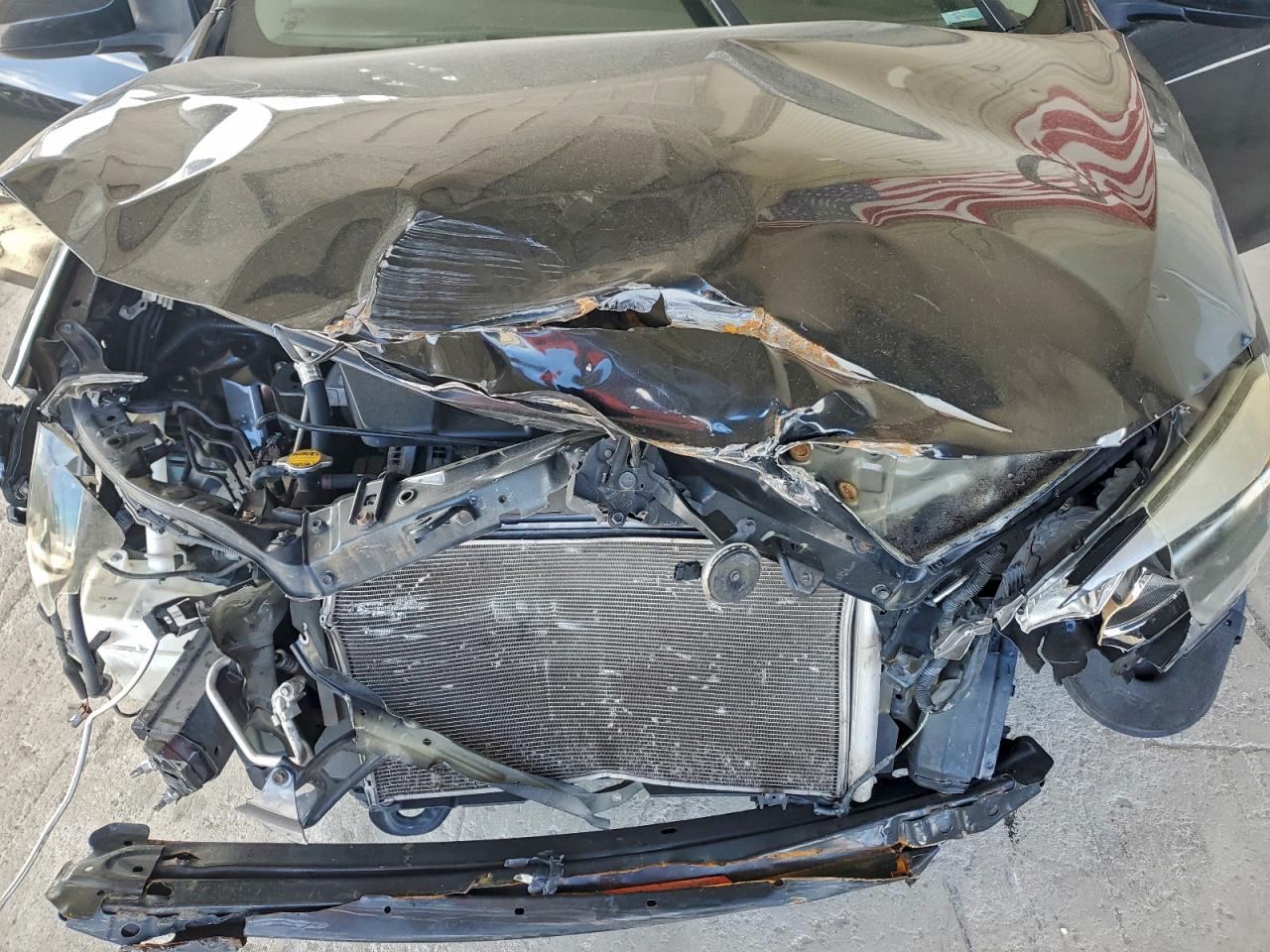 2016 TOYOTA COROLLA LE photo 11
