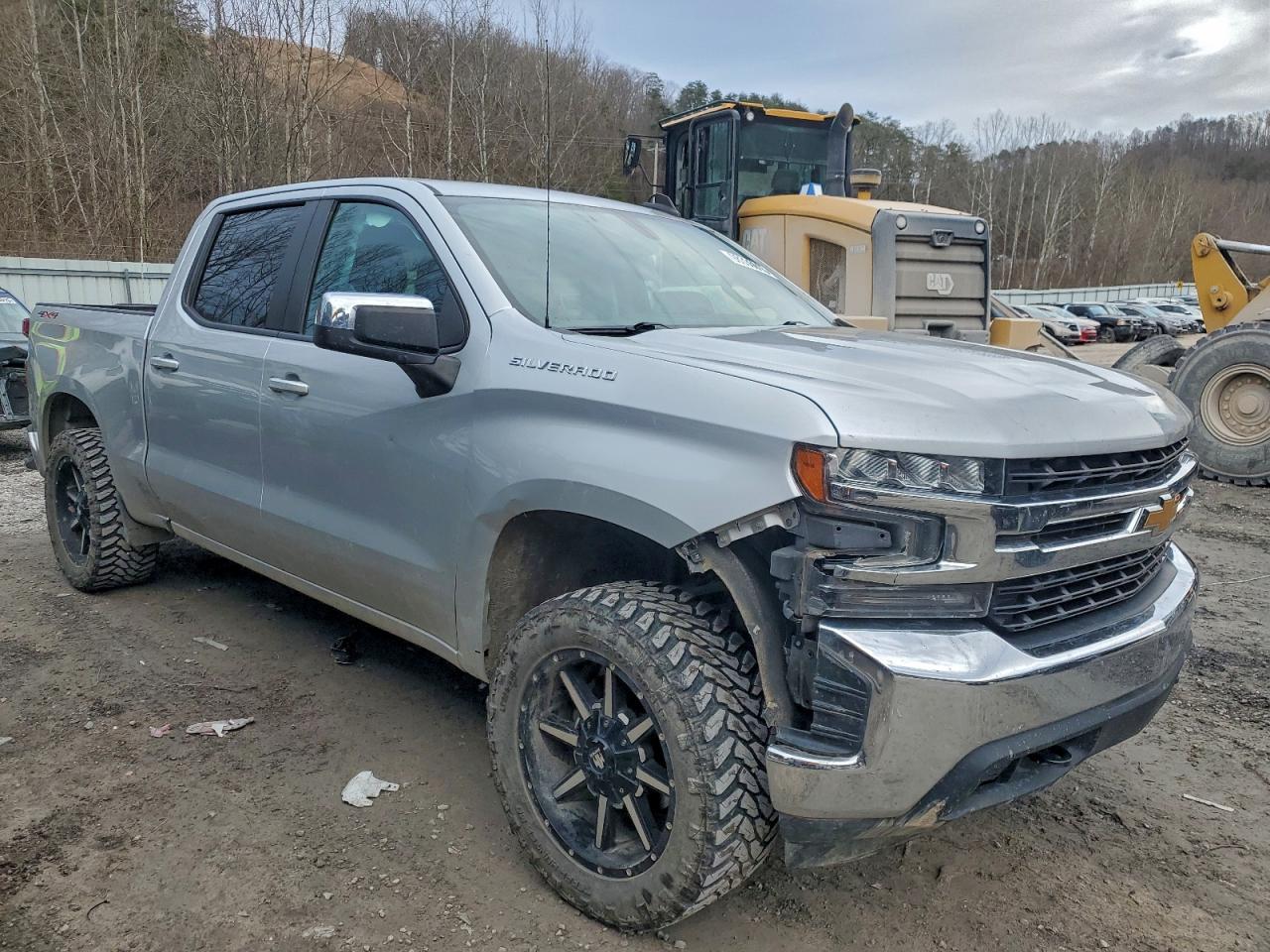 2019 CHEVROLET SILVERADO K1500 LT photo 4
