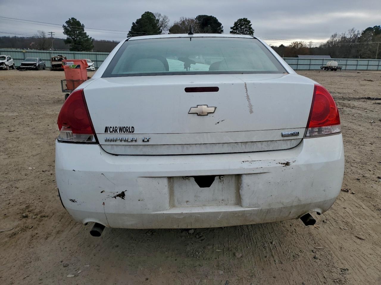 2013 CHEVROLET IMPALA LT photo 11