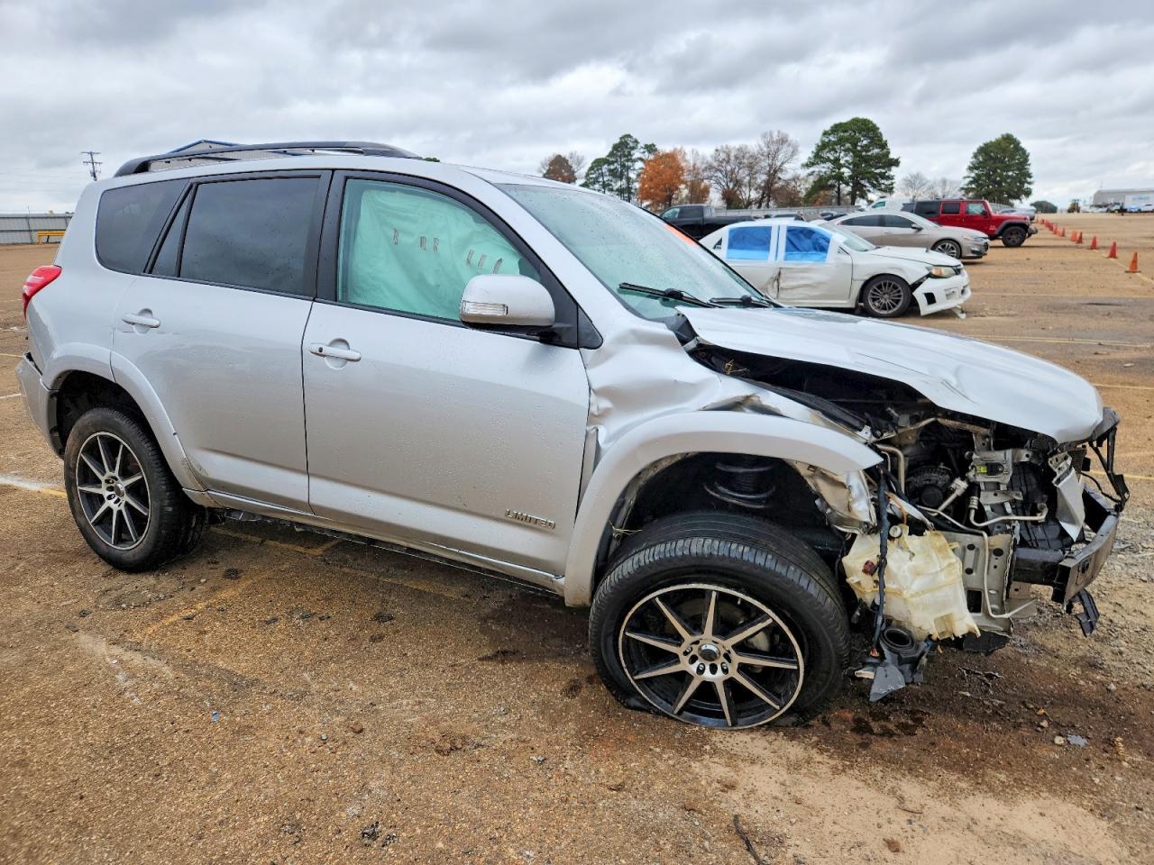 2011 TOYOTA RAV4 LIMITED photo 4