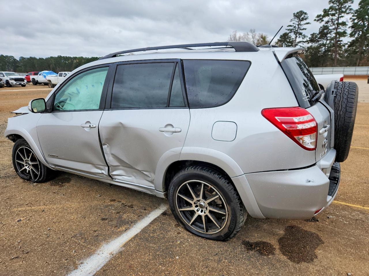 2011 TOYOTA RAV4 LIMITED photo 2