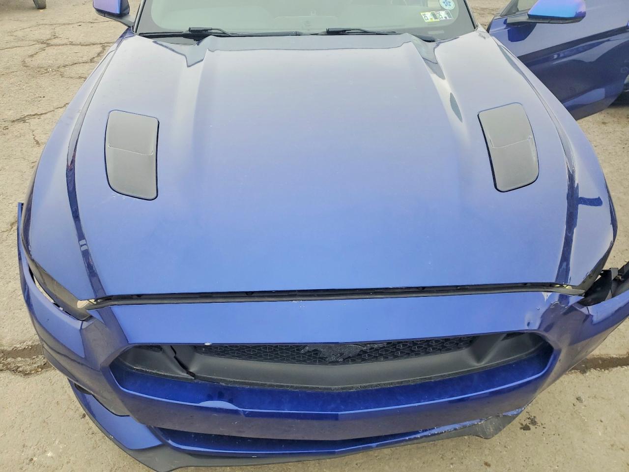 2016 FORD MUSTANG GT photo 11