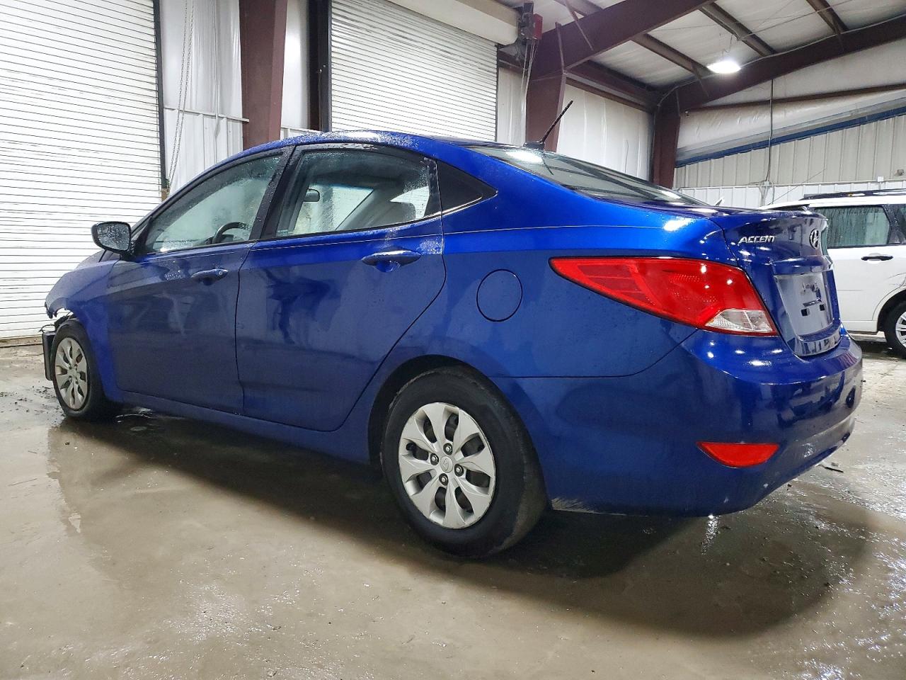 2015 HYUNDAI ACCENT GLS photo 2