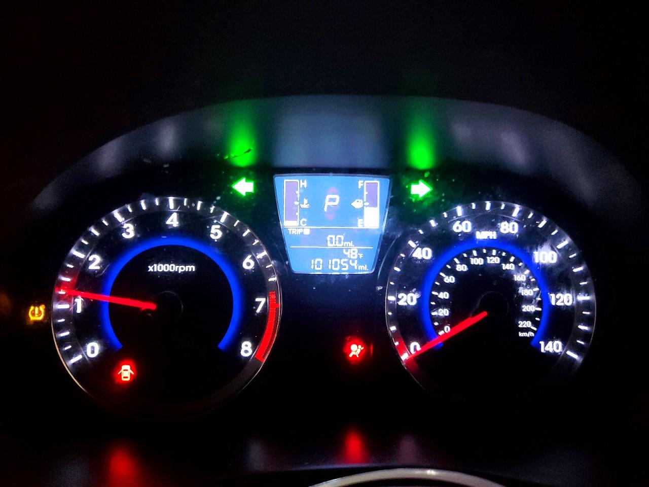 2015 HYUNDAI ACCENT GLS photo 9