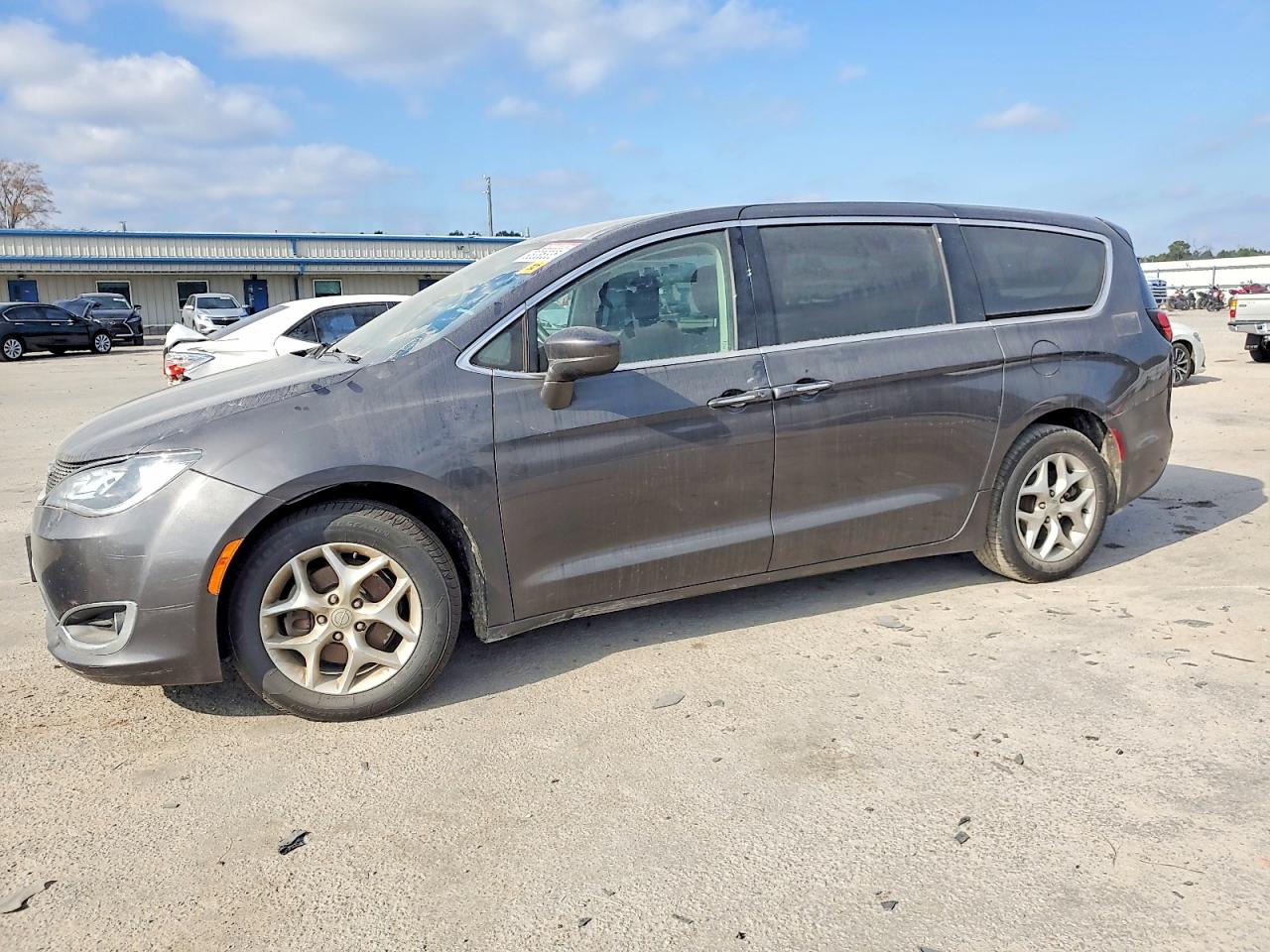 2019 CHRYSLER PACIFICA