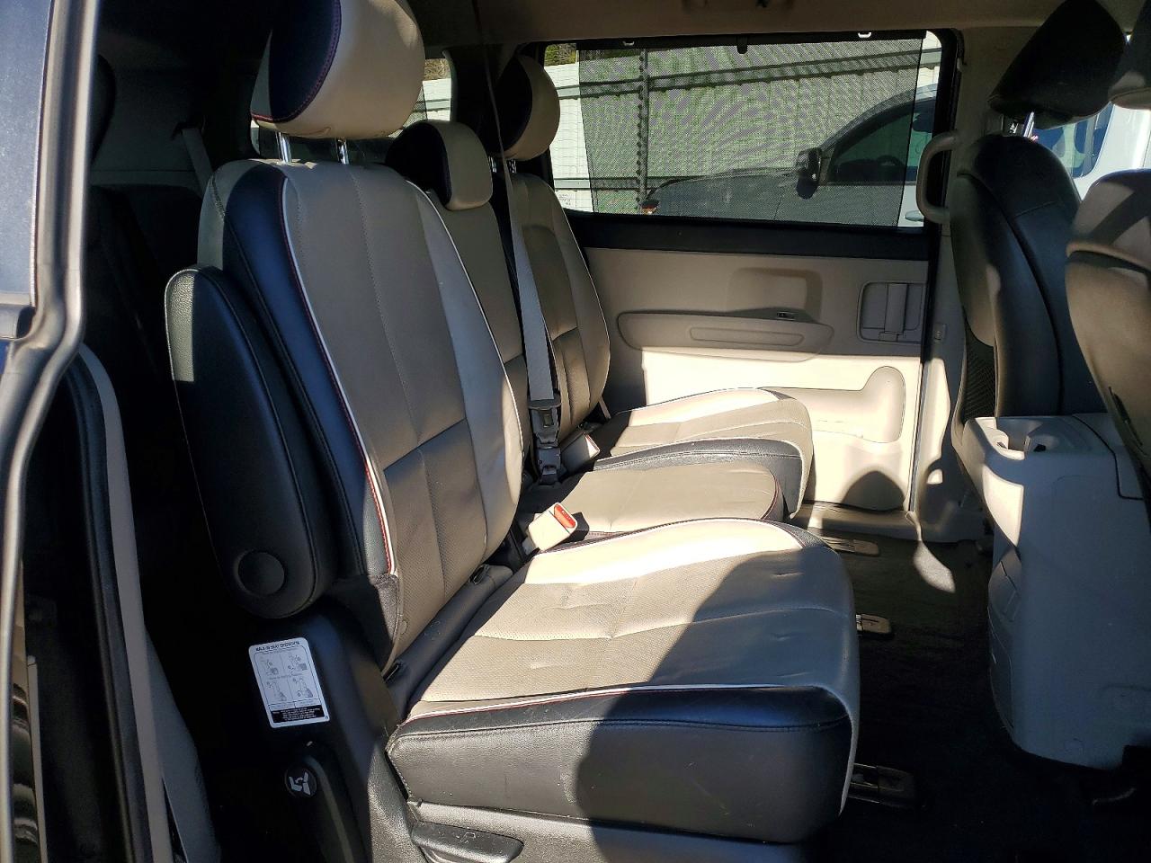 2020 KIA SEDONA LX photo 11