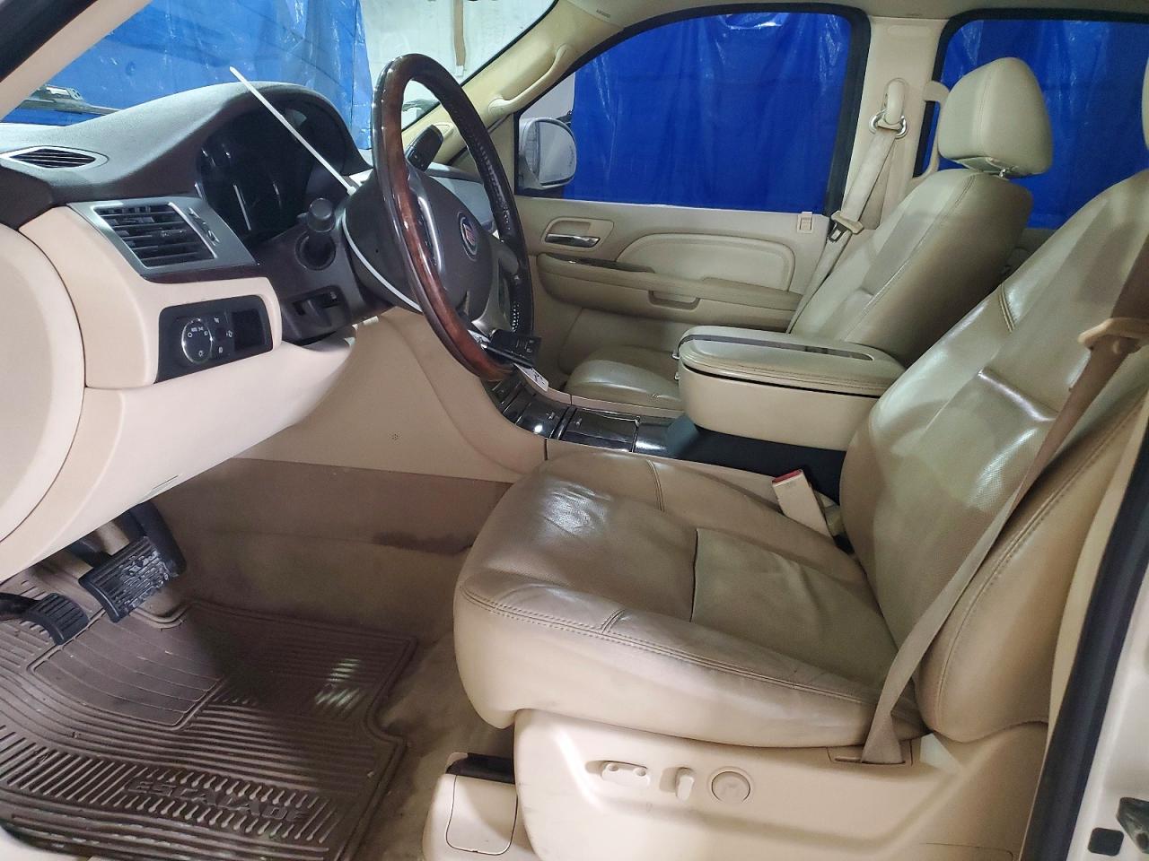2007 CADILLAC ESCALADE EXT photo 7
