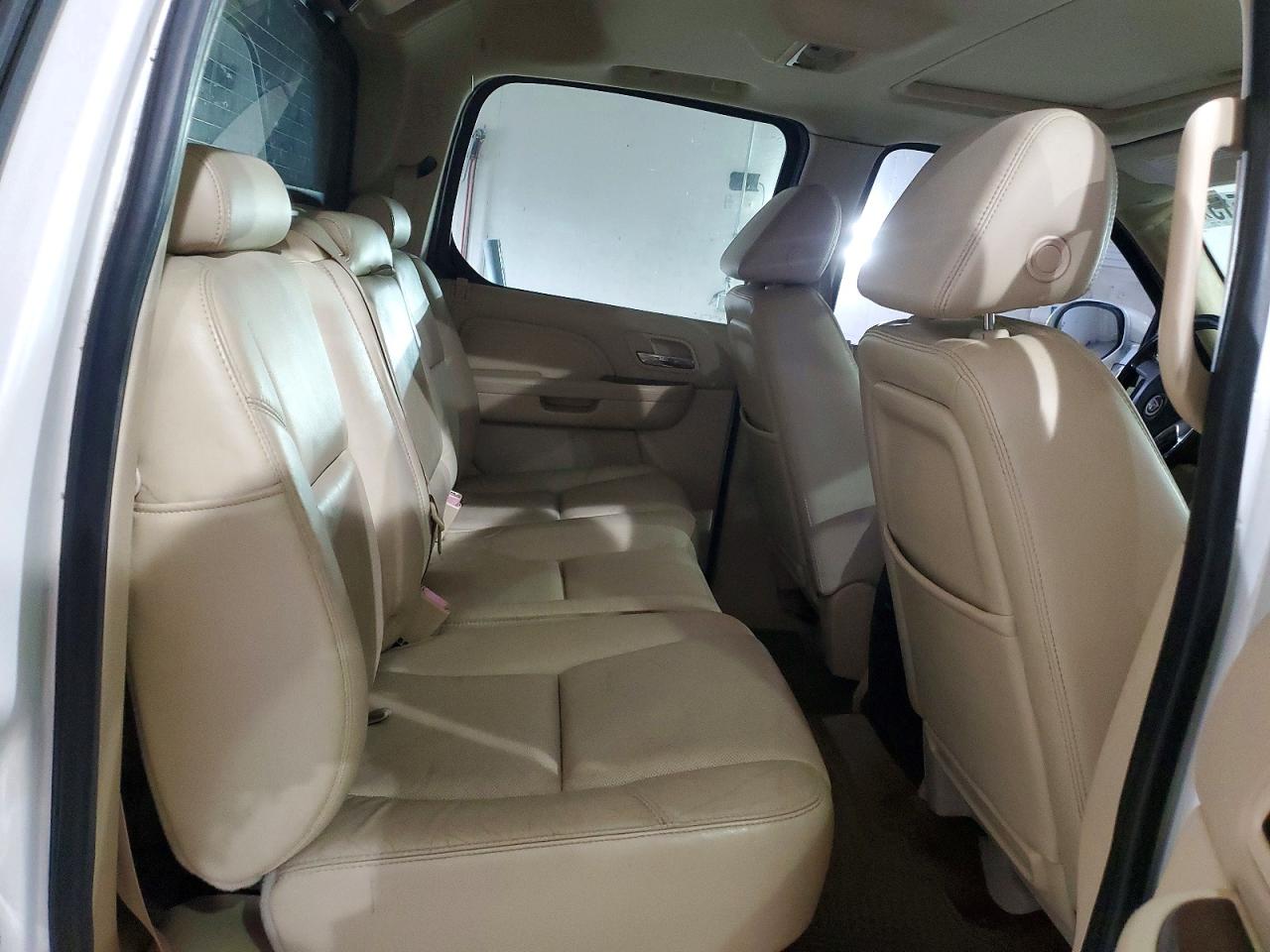 2007 CADILLAC ESCALADE EXT photo 10