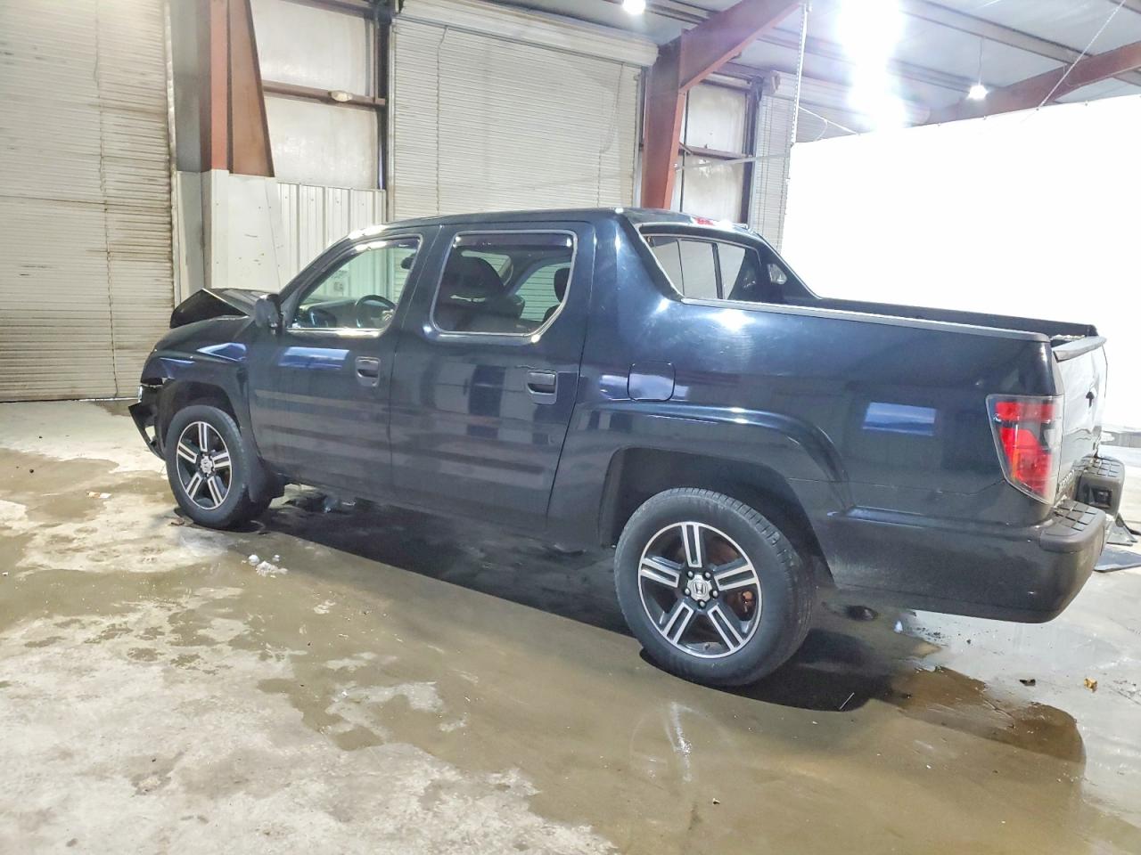 2014 HONDA RIDGELINE SPORT photo 2