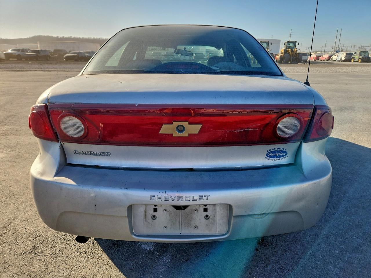 2004 CHEVROLET CAVALIER photo 6