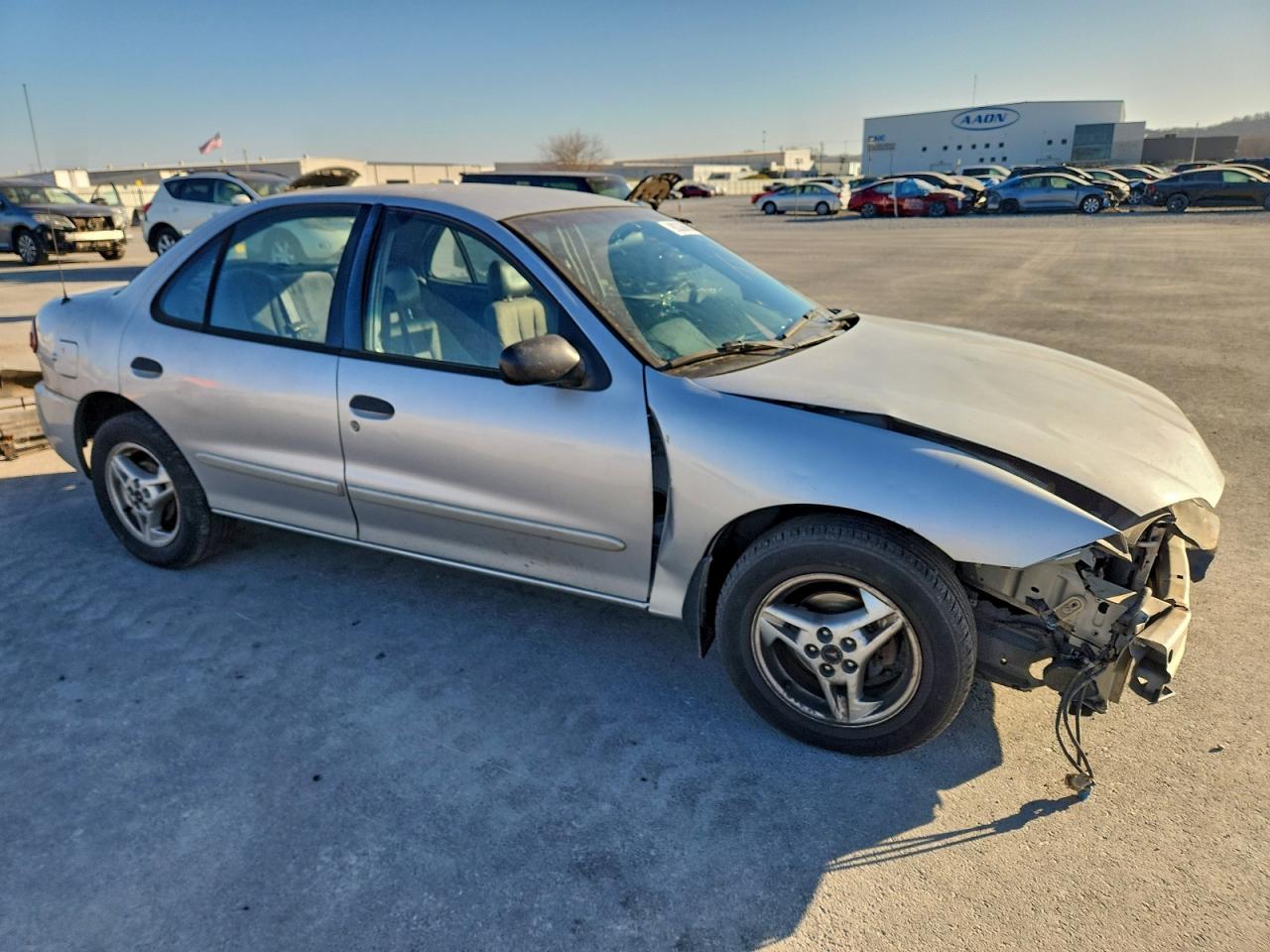 2004 CHEVROLET CAVALIER photo 4