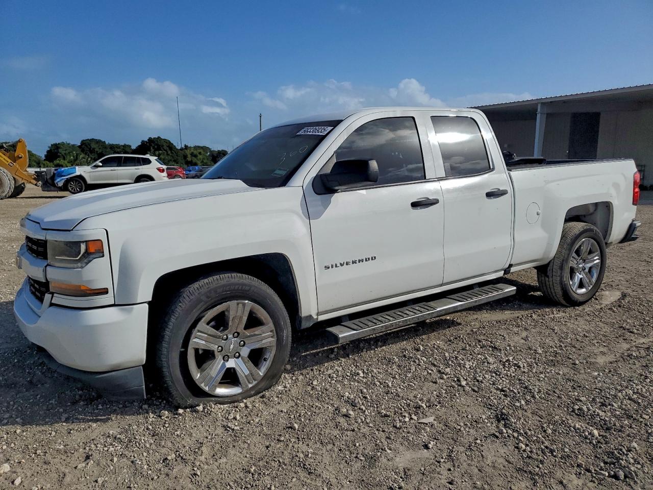 2017 CHEVROLET SILVERADO