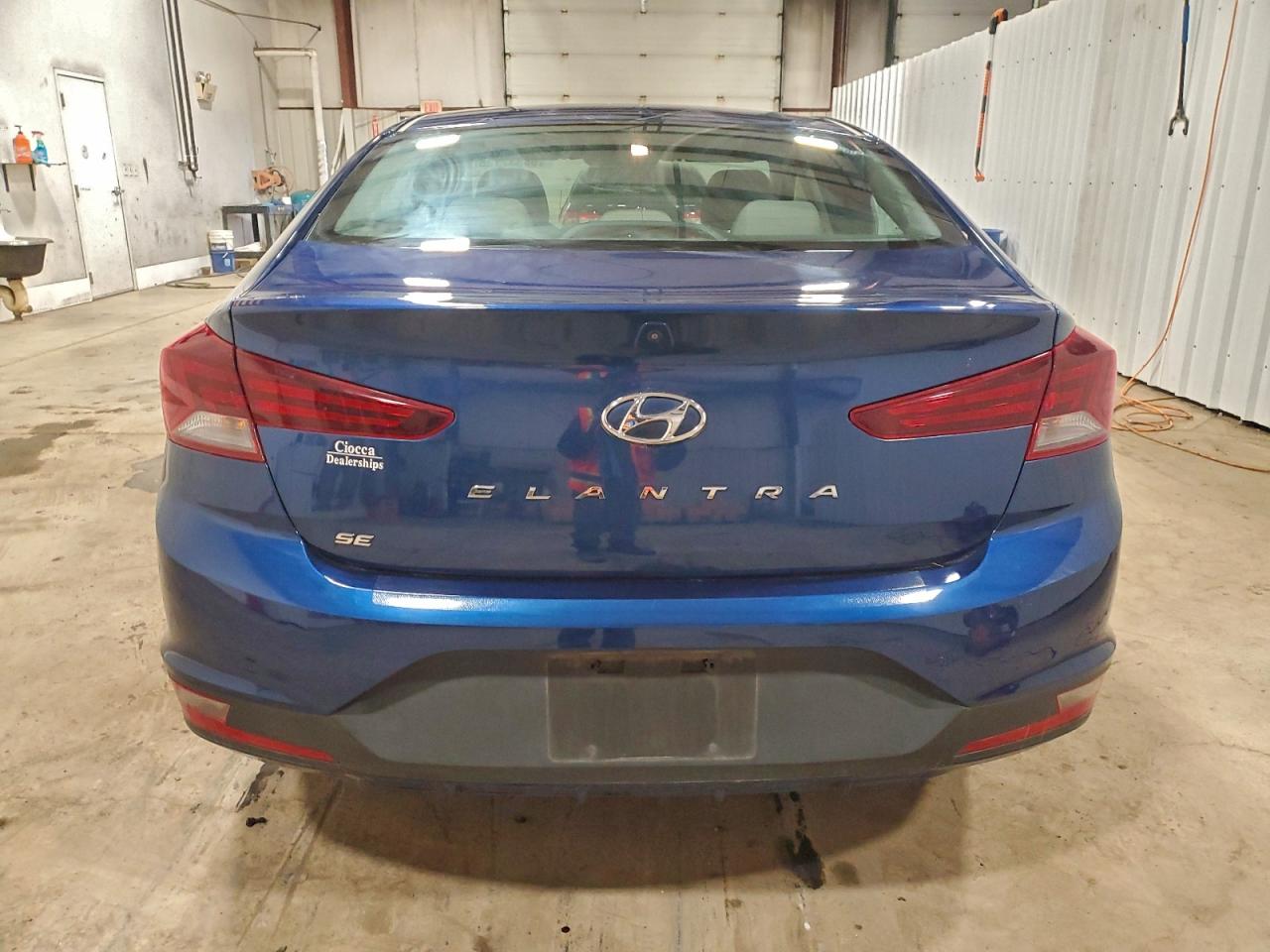 2020 HYUNDAI ELANTRA SE photo 6