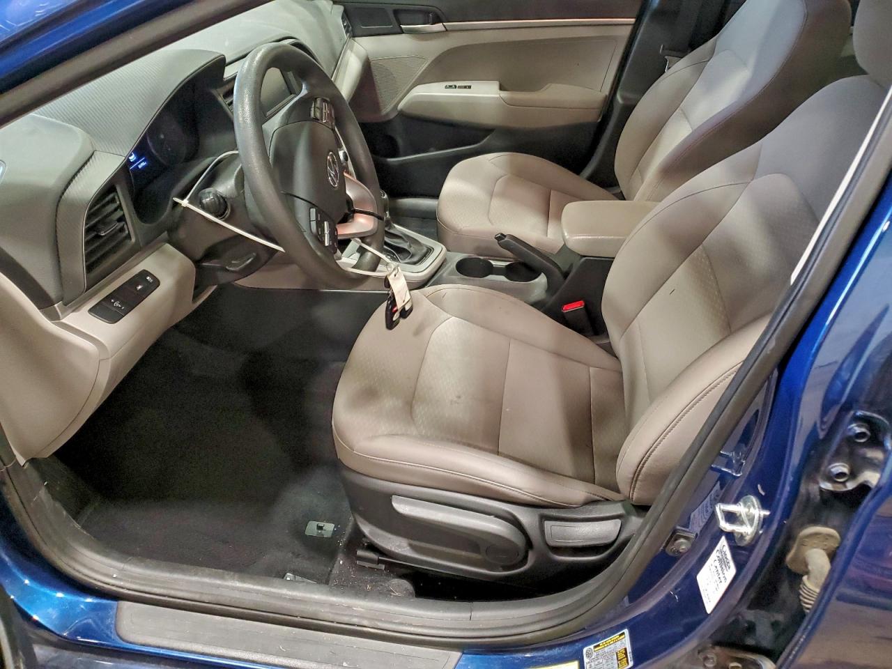 2020 HYUNDAI ELANTRA SE photo 7