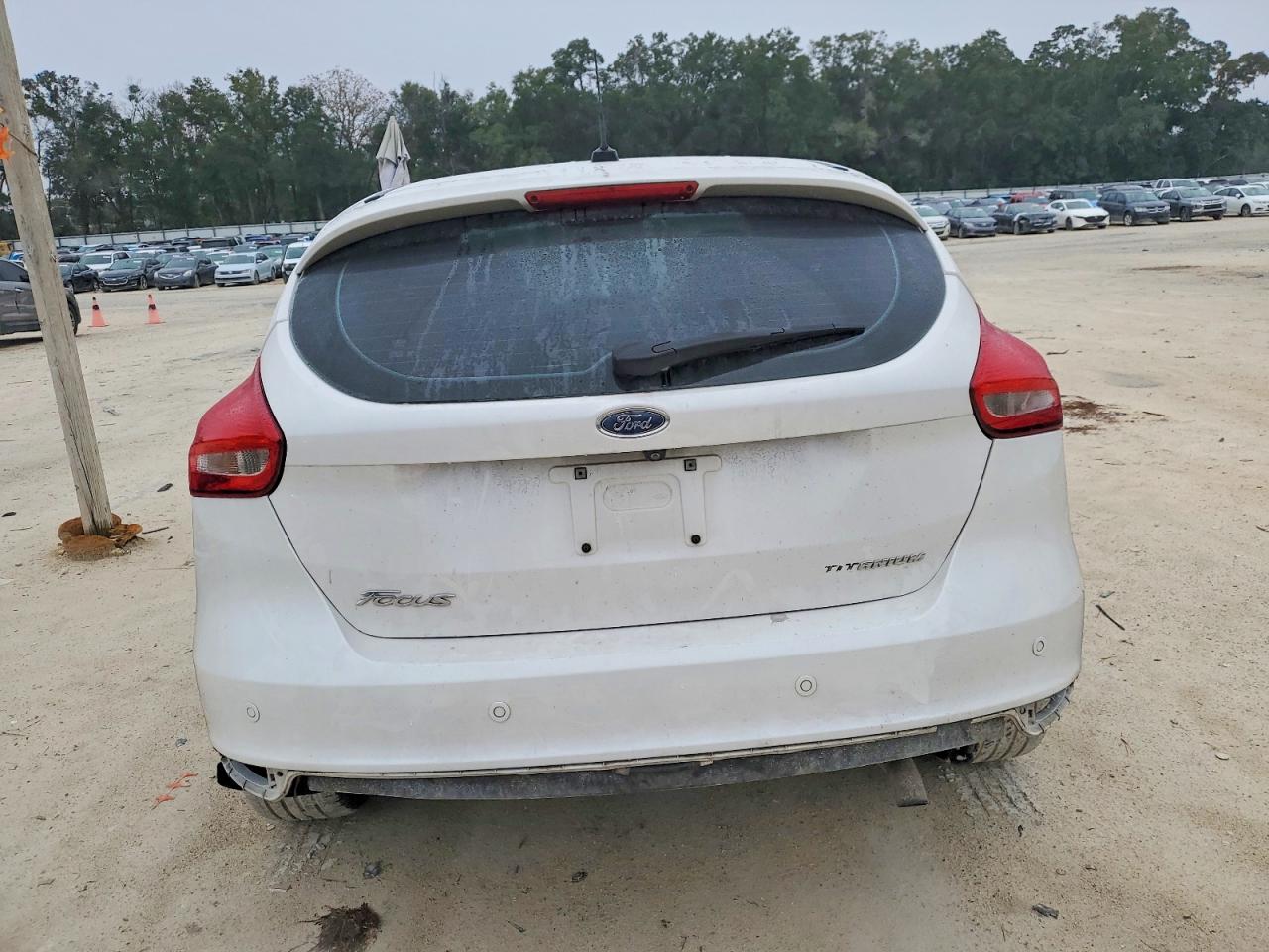 2017 FORD FOCUS TITANIUM photo 6