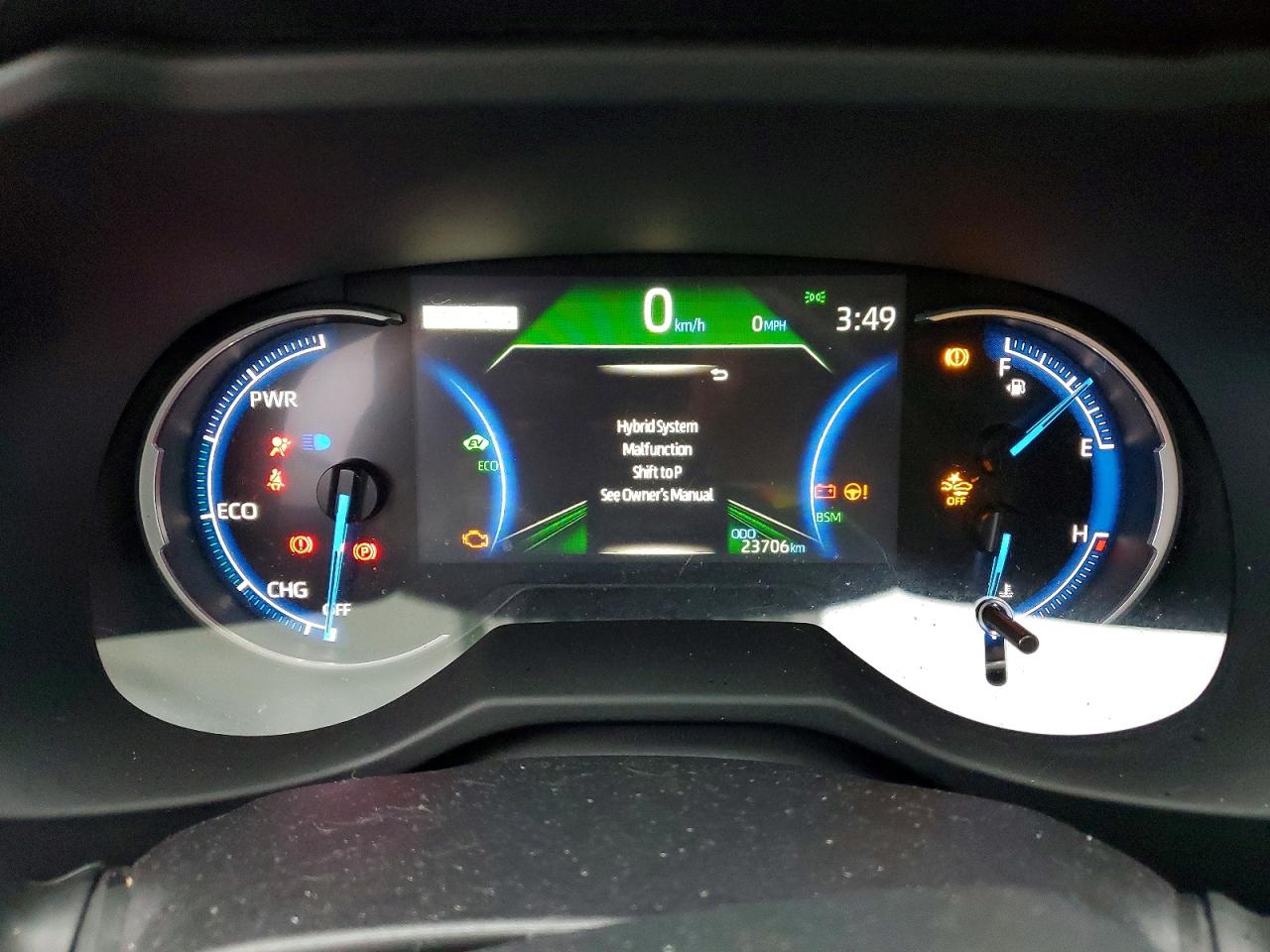 2025 TOYOTA RAV4 XLE photo 9