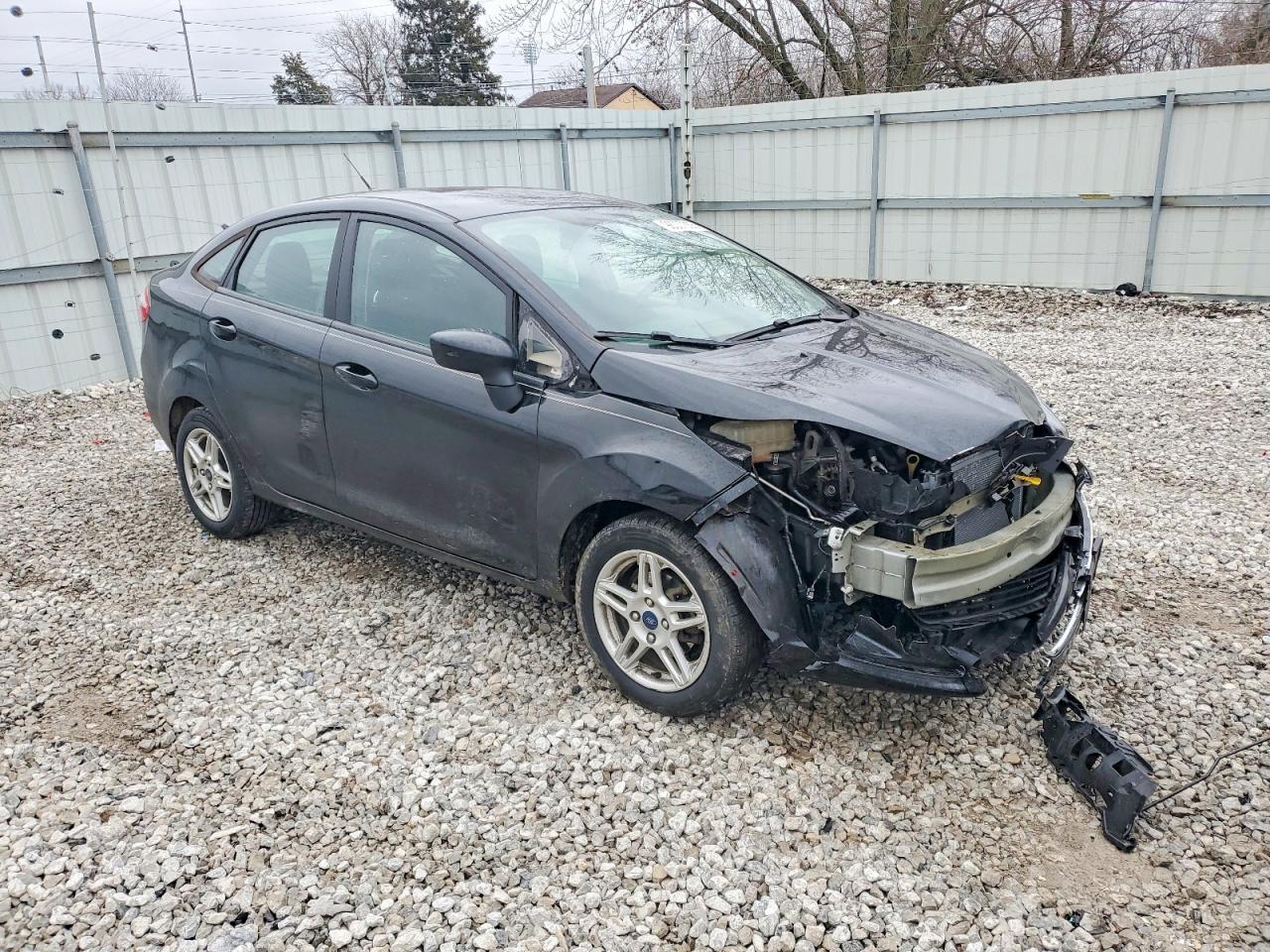 2019 FORD FIESTA SE photo 4