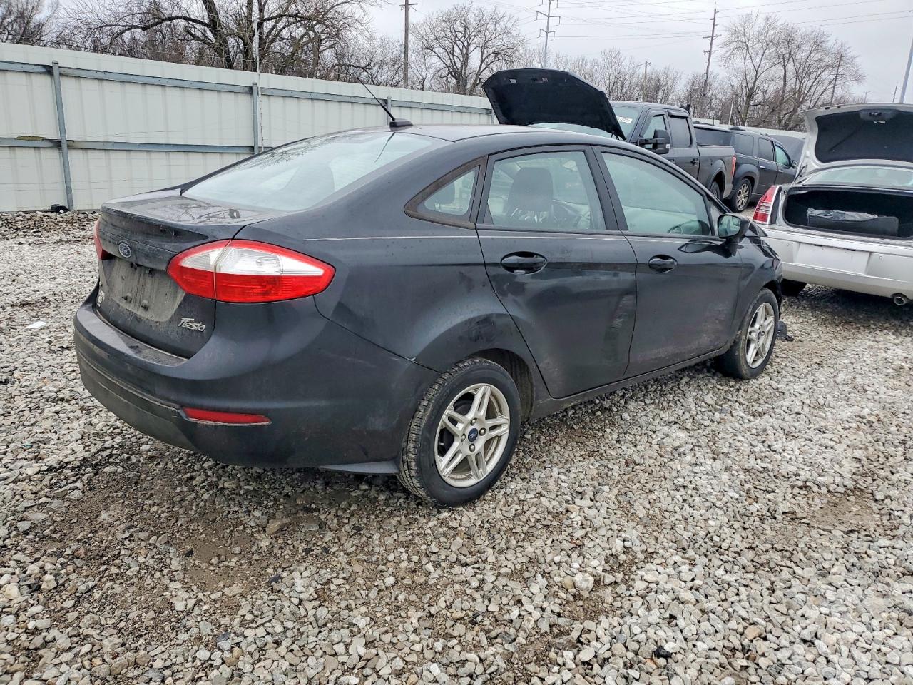 2019 FORD FIESTA SE photo 3